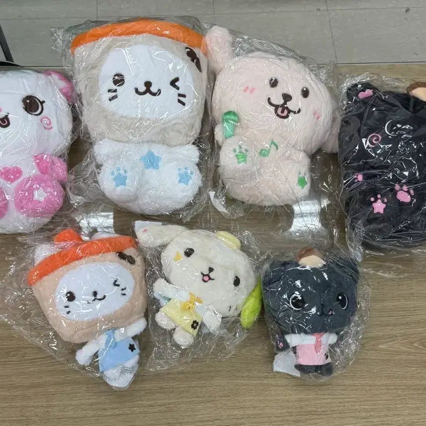 [BUNJANG] Wish Bakery NCT Wish Yushi 30cm Giant Doll (Sealed) / 미개봉 정품 30센치 위시돌 유우시 / 엔시티위시 위시베이커리 팝업 엠디 대왕인형