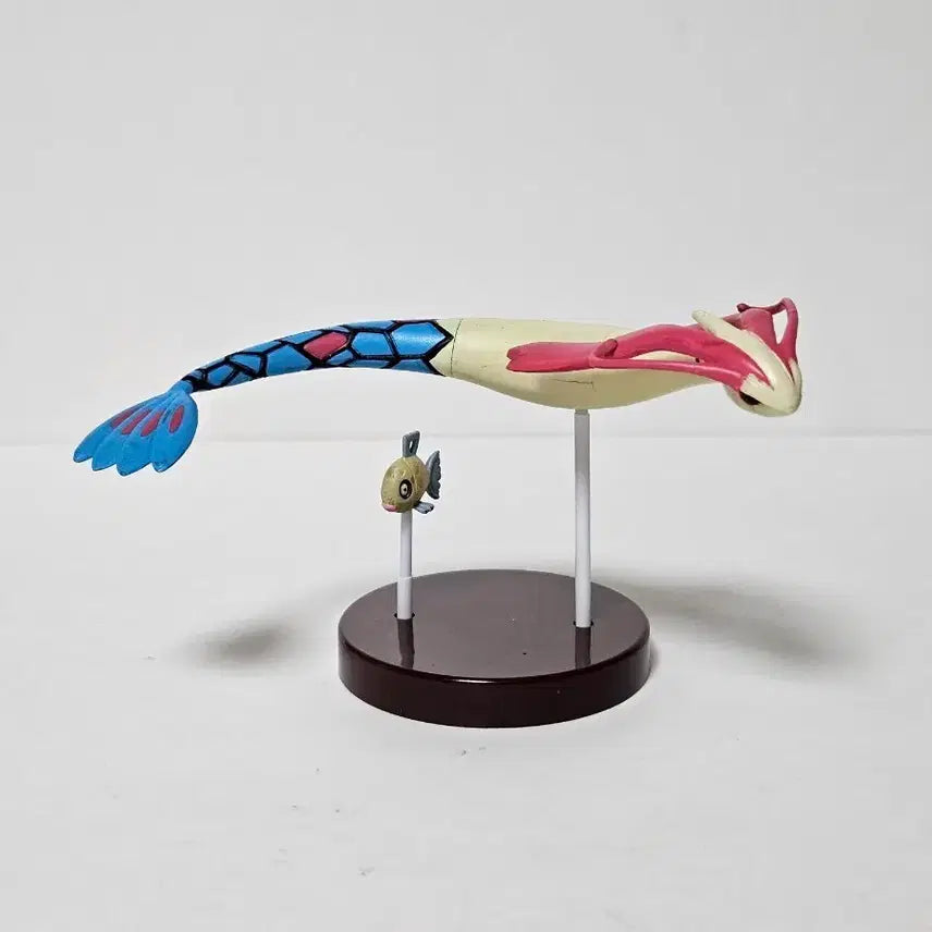 [BUNJANG] Pokemon 3D Figure Collection Milotic Swimming Version (Rare) / 월말할인,7월까지 판매,매우희귀품,택포)포켓몬스터 입체도감 밀로틱 유영버전 피규어 중고