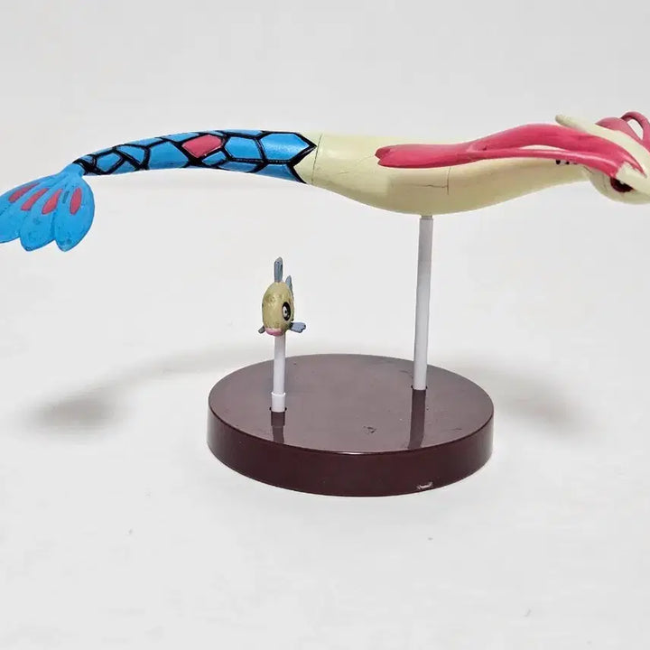 [BUNJANG] Pokemon 3D Figure Collection Milotic Swimming Version (Rare) / 8월까지 판매,매우희귀품,택포14만)포켓몬스터 입체도감 밀로틱 유영버전 피규어 중고