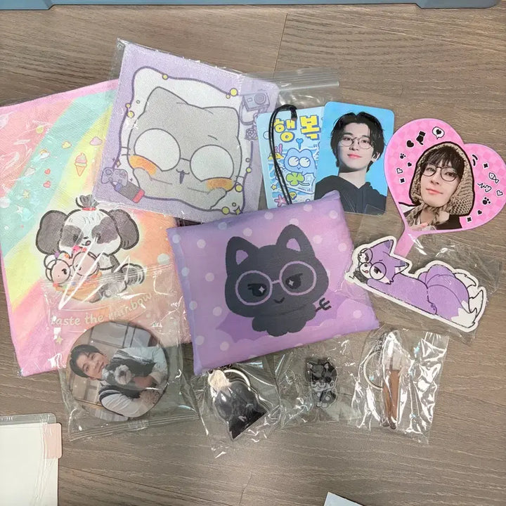[BUNJANG] SEVENTEEN Wonwoo Birthday Cafe Lucky Draw Reusable Pouch / 세븐틴 원우 생일카페 럭드 렌즈클리너 아크릴 키링 바쿠백 리유저블파우치