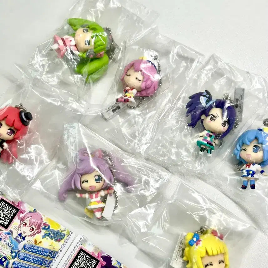 [BUNJANG] PriPara Pretty Series Solami Smile Dressing Pafé Paruru Classic Figure Gacha Charm / 프리파라 프리티시리즈 솔라미스마일 드레싱파페 파루루 고전 피규어 가챠 데포르메 키링