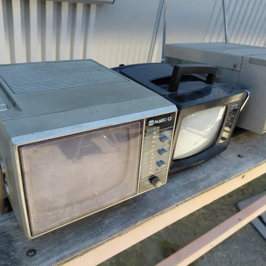 [BUNJANG] Vintage Mini TV Set Bundle / 빈티지/소형 티비  빈티지 3대 일괄 3일간할인