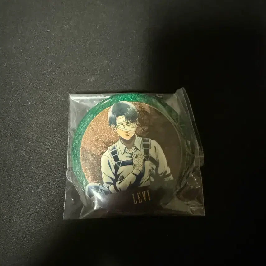 [BUNJANG] Attack on Titan Levi Can Badge - Ichiban Kuji Prize G / 제일복권 진격의 거인 리바이 캔뱃지 G상