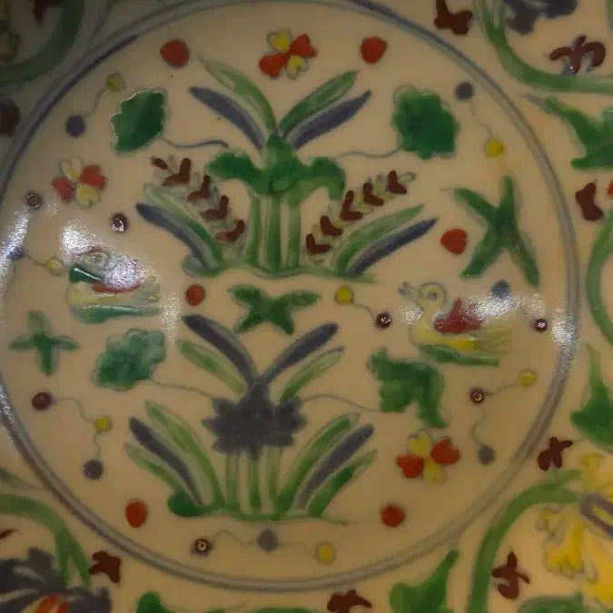 [BUNJANG] Celadon Porcelain Plate with Mandarin Ducks and Butterflies Motif / 260722-1 투채 화조초충문 반