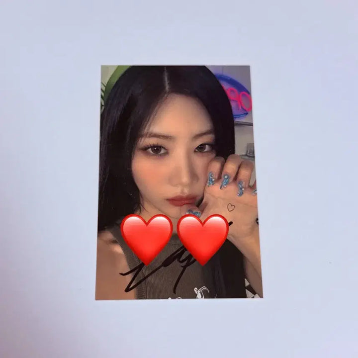 [BUNJANG] ARTMS Kim Lip Signed Photocard / 아르테미스 김립 싸인 포카