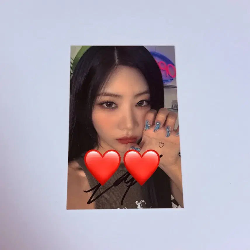 [BUNJANG] ARTMS Kim Lip Signed Photocard / 아르테미스 김립 싸인 포카