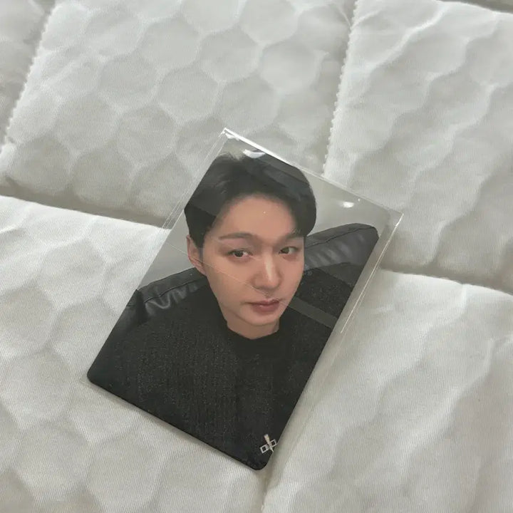 [BUNJANG] Lee Changsub Suitable Person Photocard / 이창섭 적당한 사람 포카
