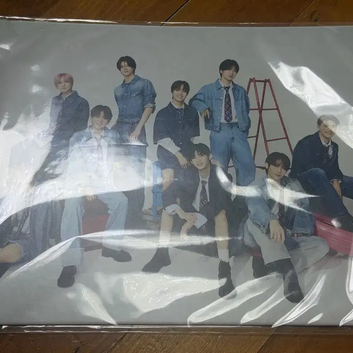 [BUNJANG] &amp;team 2nd Anniversary Photo Frame / 앤팀 &amp;team 2주년 앤데이 포토 액자