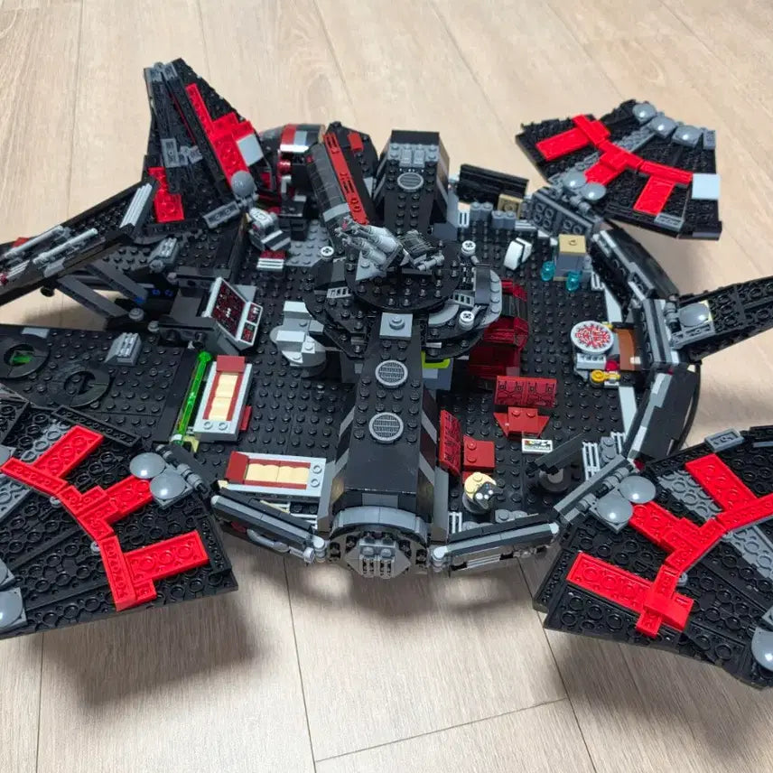 [BUNJANG] LEGO Millennium Falcon (Black Edition) 75389 / 레고 밀레니엄 팔콘 (블랙 에디션) 75389