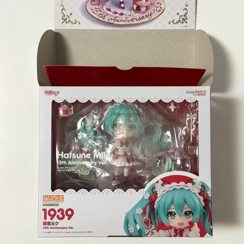 [BUNJANG] Nendoroid Hatsune Miku 15th Anniversary Strawberry Miku / 딸기미쿠 넨도로이드 하츠네 미쿠 15주년 애니버서리