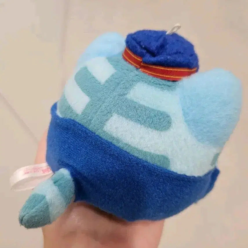 [BUNJANG] Maruneko Doll with Conductor Hat and Outfit / 마루네코 인형 팔아요!