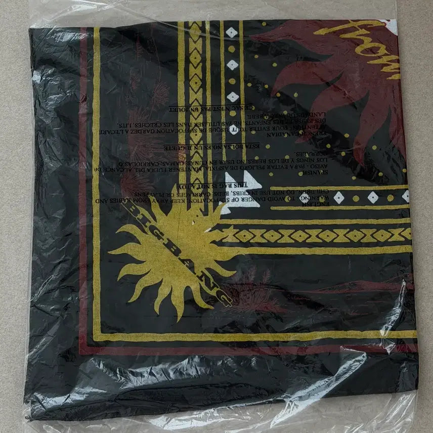 [BUNJANG] BIGBANG Coachella Bandana (Sealed) / 코첼라 빅뱅 반다나