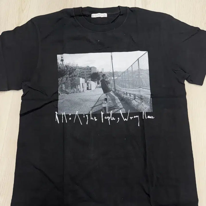 [BUNJANG] BTS RM Right Place, Wrong Person T-Shirt (M) / BTS RM Right Place, Wrong Person 기념 반팔 티서츠 M