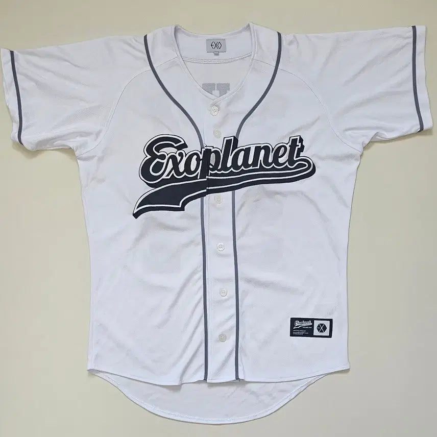 [BUNJANG] EXO PLANET Baseball Uniform Jersey / EXO 엑소 세훈 콘서트  플레이넷 야구 유니폼 굿즈