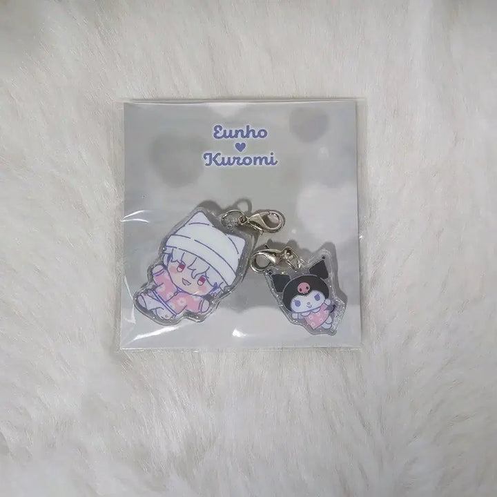 [BUNJANG] PLAVE Eunho x Kuromi Acrylic Charm Keychain / 플레이브 뿌 아크릴 참 키링 은호 쿠로미 판매합니다.