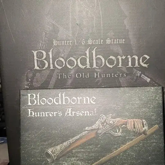 [BUNJANG] Gecco Bloodborne The Old Hunters Hunter 1/6 Scale Statue Figure with Weapon Set / Gecco 블러드본 디 올드 헌터즈 사냥꾼 1/6 스테츄 피규어 + 무기 세트로