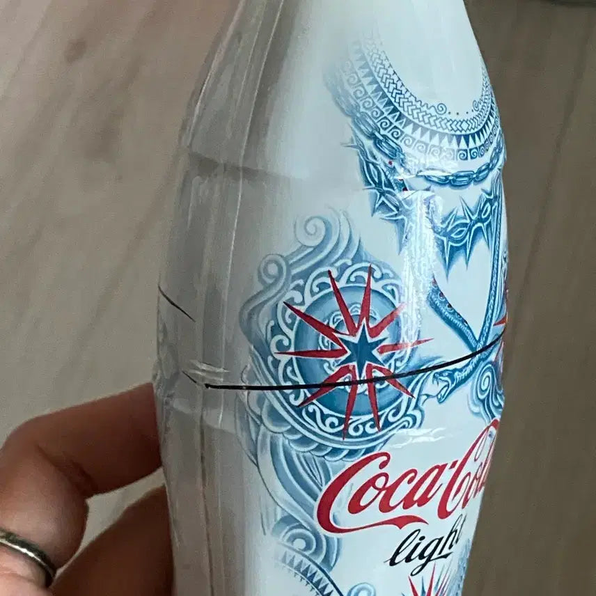 [BUNJANG] Coca-Cola x Jean Paul Gaultier Collaboration Limited Edition Bottles (Set of 4) / 코카콜라 장폴고티에 콜라보 한정판