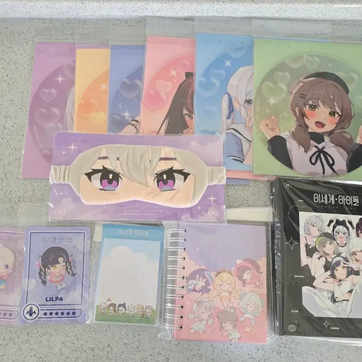 [BUNJANG] Isegye Idol Merchandise Bundle Set / 이세계아이돌 굿즈 일괄 판매
