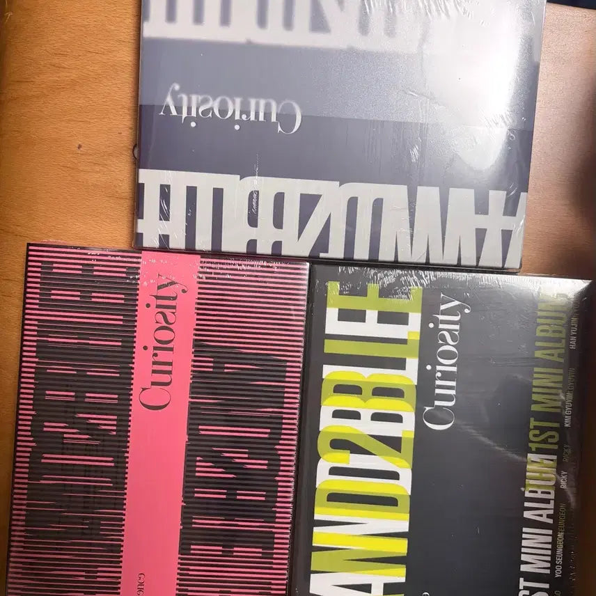 [BUNJANG] ANDWEll 1st Mini Album Curiosity (Sealed) Set / 앤더블 미개봉 앨범 세트 양도