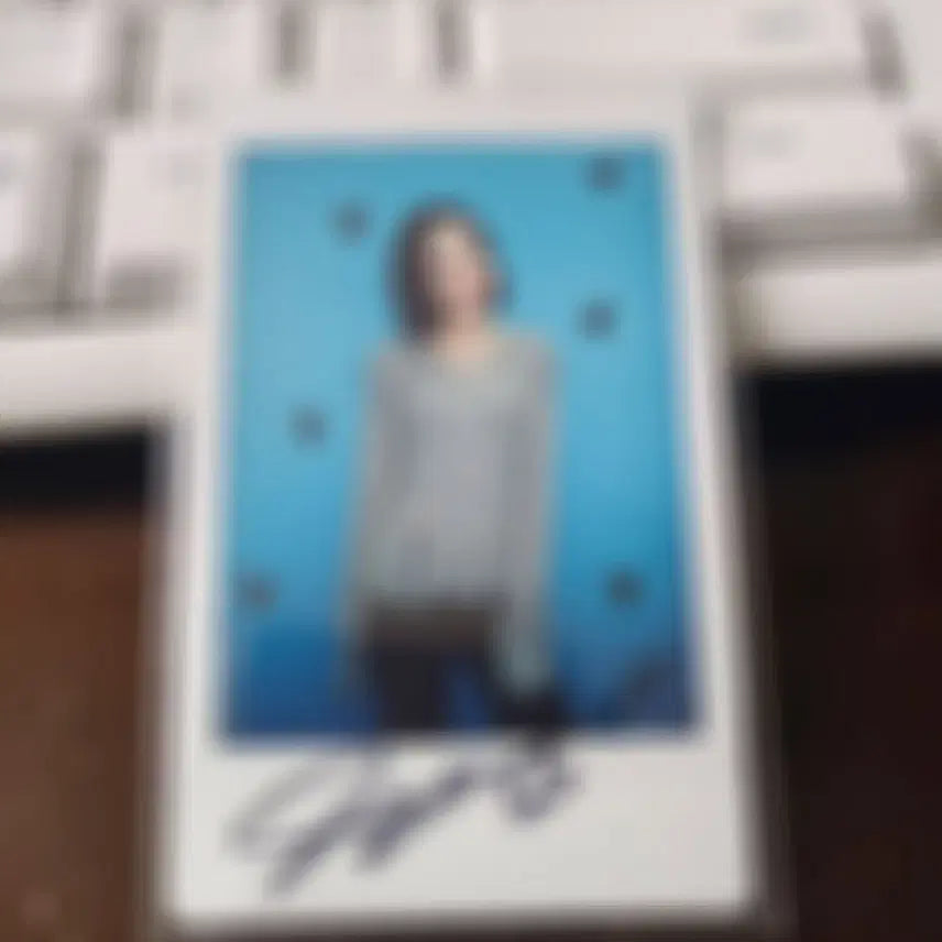 [BUNJANG] LOONA Eve Signed Polaroid / 이달소 이브 싸인 폴라