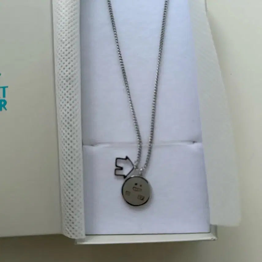 [BUNJANG] BOYNEXTDOOR Unhak 1st Anniversary Necklace Photocard Set / [포카포함]보넥도 운학 1주년 목걸이