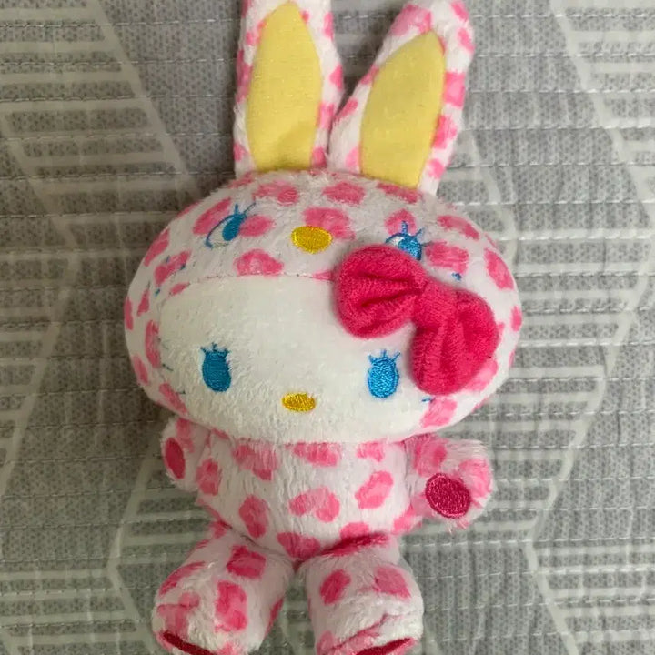 [BUNJANG] Sanrio Hello Kitty Pink Leopard Print Plush Doll / 산리오 헬로키티 핑크 호피 무늬 패턴 봉제인형