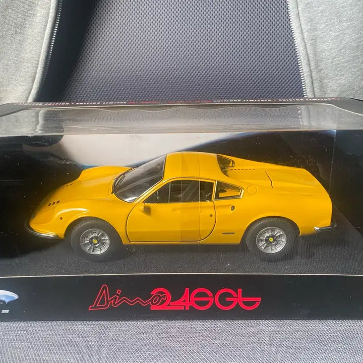[BUNJANG] Hot Wheels Elite Ferrari Dino 246 GT 1:18 Scale Yellow / 1/18 hotwheels elite ferrari dino 246 gt yellow