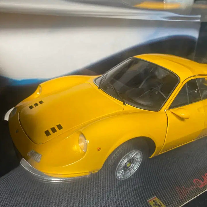 [BUNJANG] Hot Wheels Elite Ferrari Dino 246 GT 1:18 Scale Yellow / 1/18 hotwheels elite ferrari dino 246 gt yellow