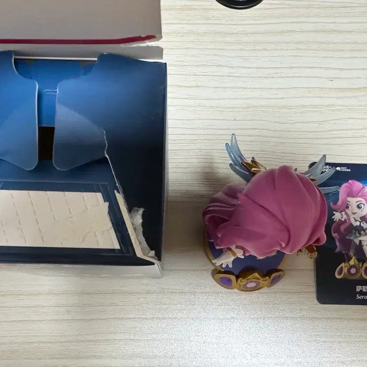 [BUNJANG] Pop Mart Seraphine Figure / 팝마트 세라핀 피규어