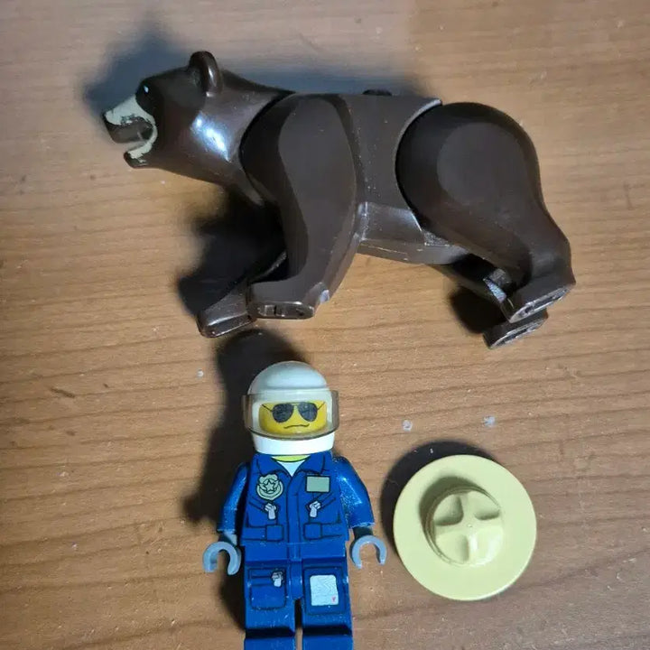 [BUNJANG] Lego City Brown Bear + Figure / 레고 시티 갈색곰 + 피규어
