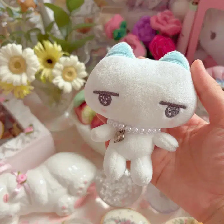 [BUNJANG] Wawa Il Gunggu I-Neko Keychain Doll / 와와일공구 아이네코 키링인형
