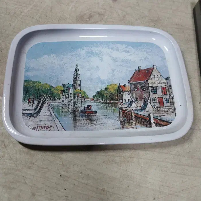 [BUNJANG] Zojirushi Tin Tray with Quebec Souvenir Bottle Opener / 일본 조지루시 양철 트레이와 캐나다 퀘벡 병따개 장식삽