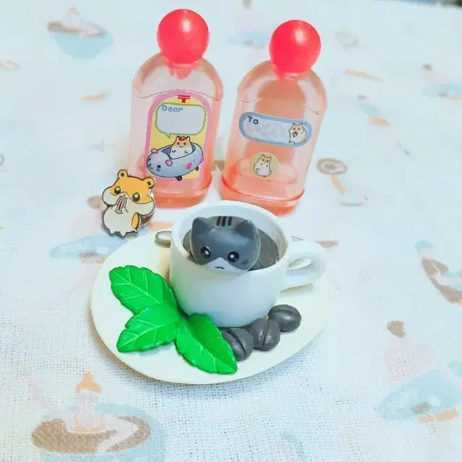 [BUNJANG] Nekkochan Figure with Coffee Cup / 커피에 빠진 네꼬짱피규어(일본직수입상품)