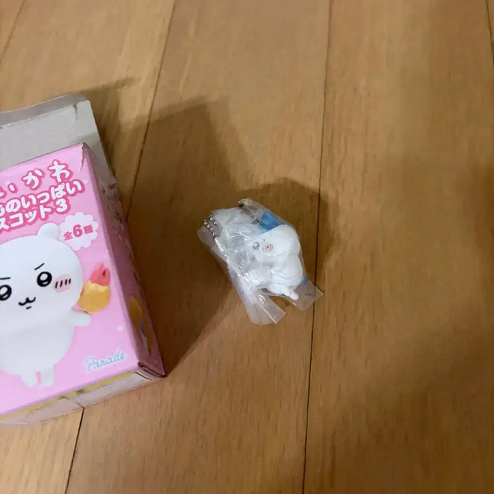 [BUNJANG] Machirin Kuchinashi Hachiware Tabemono Snack Keychain / 먼작귀 하치와레 타베모노 간식 키링