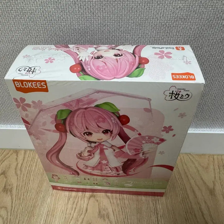 [BUNJANG] Blox Kids Sakura Miku Figure / 블로키즈 사쿠라 미쿠 피규어