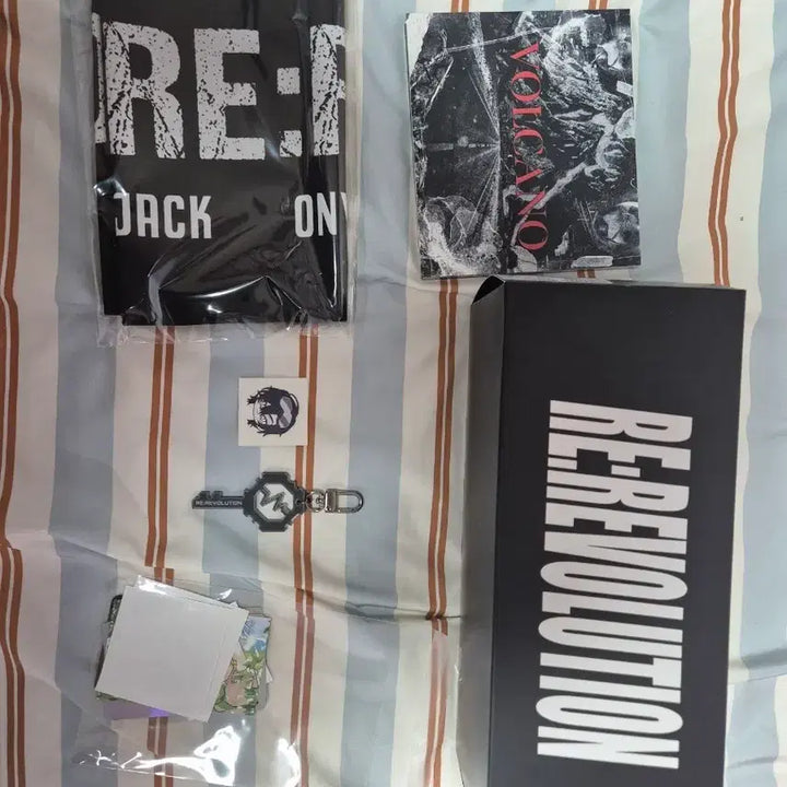 [BUNJANG] Revolution Heart Pop-up Goods / 리레볼루션/ 레볼루션 하트 팝업 굿즈