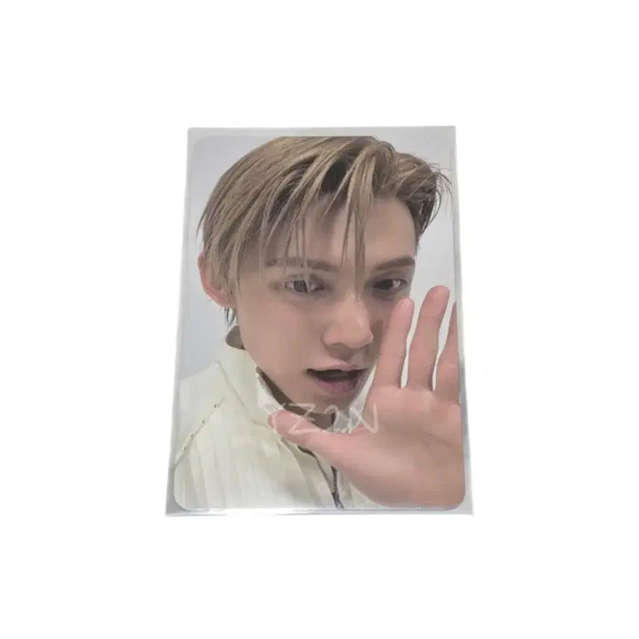 [BUNJANG] TXT Yeonjun NO LABELS: PART 02 Standard Album Photocard / (연준) NO LABELS: PART 02 일반반 앨범 포카