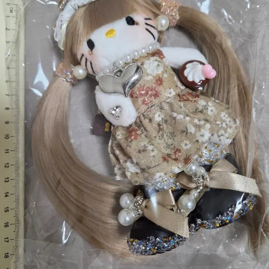 [BUNJANG] Hello Kitty Rapunzel Doll / [새상품]예쁜 라푼젤 키티 판매합니다