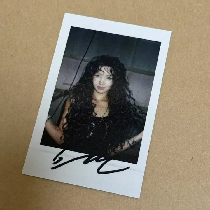 [BUNJANG] G)I-DLE Soyeon Apple Music Lucky Draw Polaroid Gimme Dat Love Photocard / 아이들 we made 소연 애플뮤직 폴라 폴라로이드 럭드 럭키드로우 Gimme Dat Love