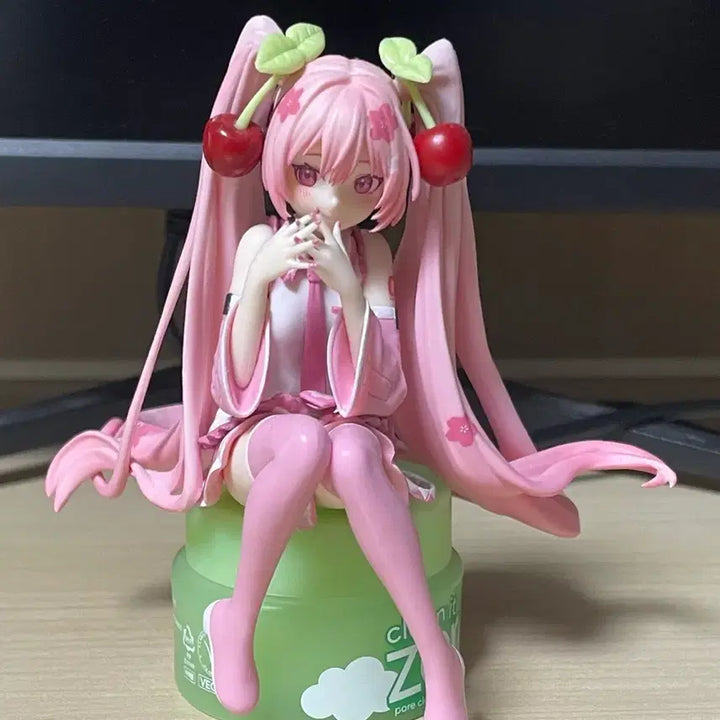 [BUNJANG] Sakura Miku 2023 Noodle Stopper Figure / 사쿠라미쿠 2023 누들스토퍼