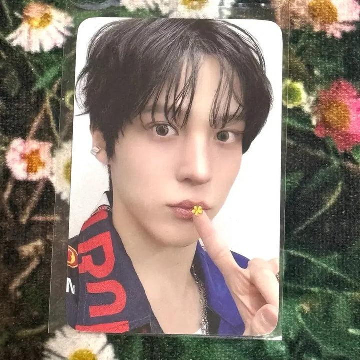 [BUNJANG] ATEEZ Yunho Anytimes Pop-up Micro Deco Sticker Photocard / 에이티즈 윤호 애니티즈 팝업 마이크로 데코스티커 포카 양도