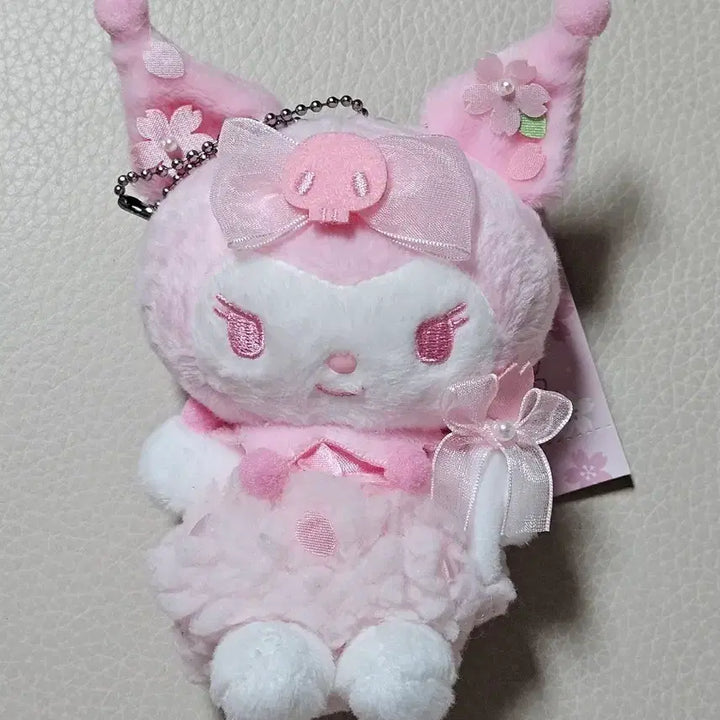 [BUNJANG] Sanrio Kuromi Cherry Blossom Mascot Plush / 2022 벚꽃 사쿠라 쿠로미 마스코트 인형