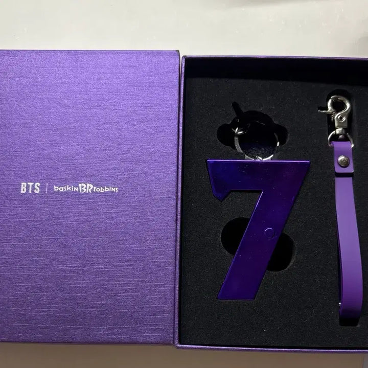 [BUNJANG] BTS x Baskin Robbins Collaboration 7 Keyring / BTS x 배라 배스킨라빈스 콜라보 7 키링 방탄소년단 방탄