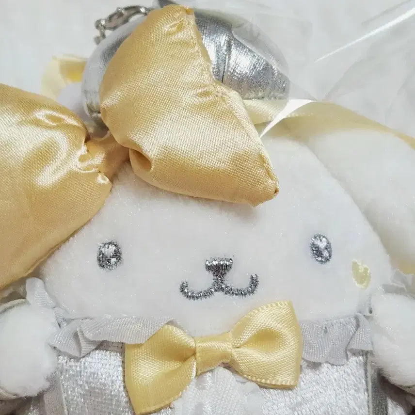 [BUNJANG] Sanrio Hong Kong Limited Edition Silver Ribbon Series Pompompurin Mascot / 산리오 홍콩 한정판 실버 리본 시리즈 폼폼푸린 마스코트 팝니다.