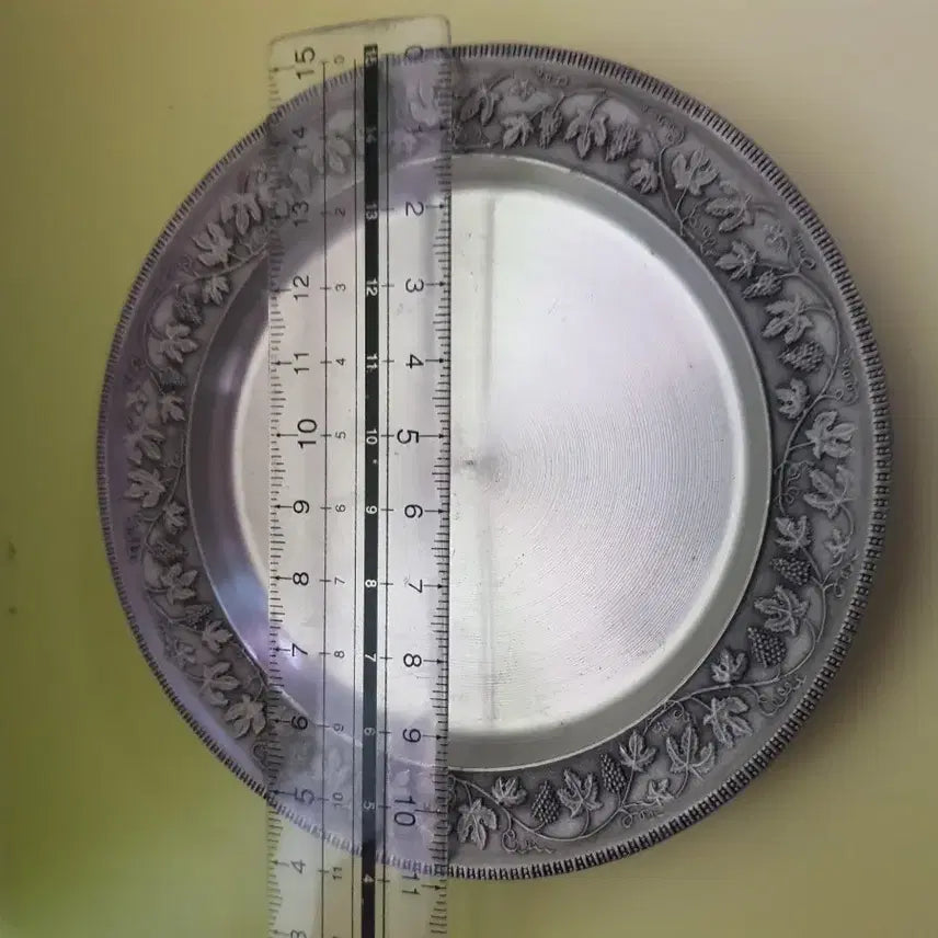 [BUNJANG] Vintage Grape Leaf Motif Pewter Plate / 빈티지 포도잎 문양주석 접시