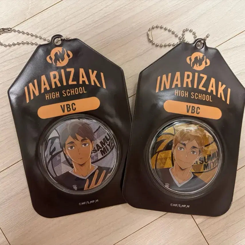 [BUNJANG] Haikyuu!! Miya Osamu, Miya Atsumu Can Badge &amp; Holder Set / 하이큐 미야 오사무, 미야 아츠무 캔뱃지+홀더