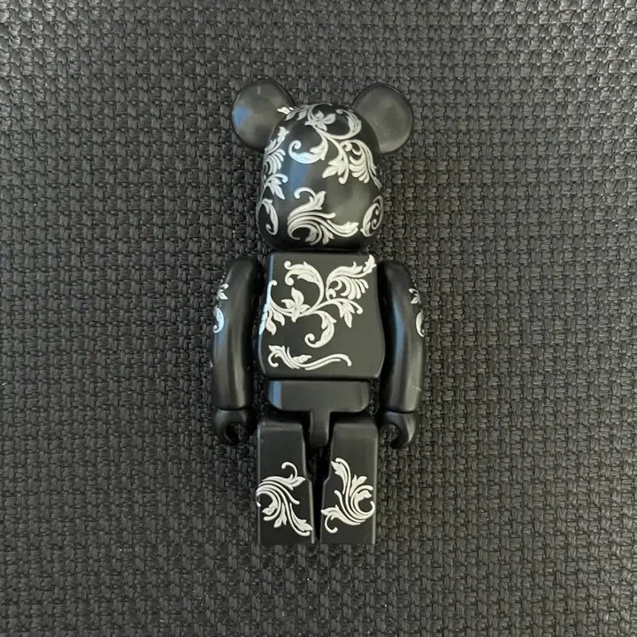 [BUNJANG] Bearbrick Series 31 Pattern Unsealed (No Card) / 베어브릭 31탄 패턴 개봉 (카드X)