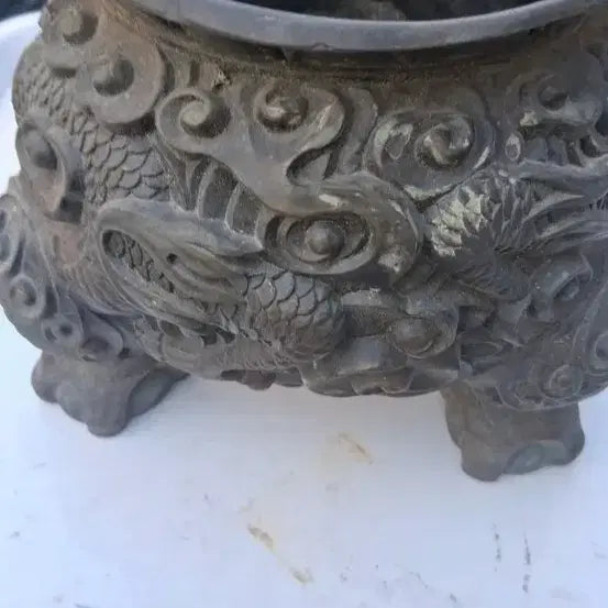 [BUNJANG] Bronze Incense Burner with Engraved Pattern / 통동조각문양 향로 무게5키로 가격제시판매