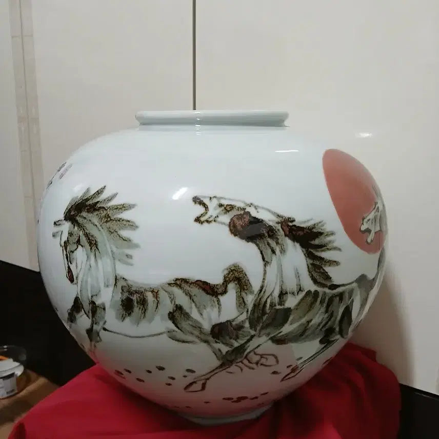 [BUNJANG] White Porcelain Horse Sculpture by Artist Toim (Yang Jae-soon) / 말 백자