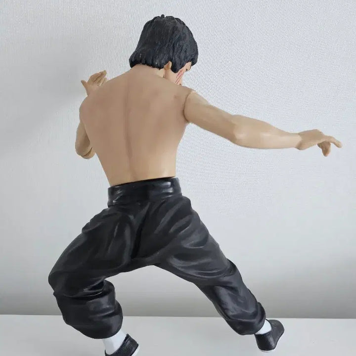 [BUNJANG] Bruce Lee Action Figure with Pants and Shoes / 이소룡 피규어 (바지, 신발 포함)